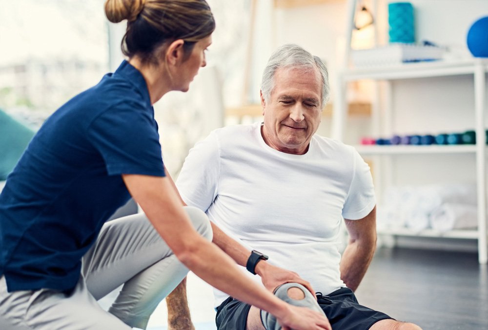 Prehabilitation vs Rehabilitation: What’s the Difference & Why Both Matter for Your Recovery?